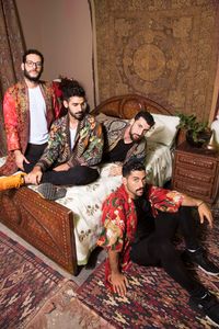 bilden visar bandet Mashrou' Leila bilden visar bandet Mashrou' Leila